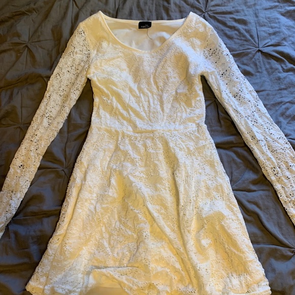 Dress - Picture 2 of 2